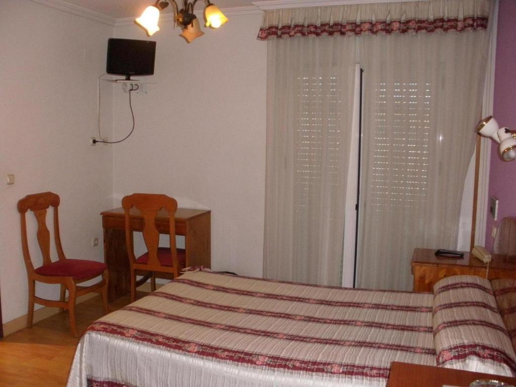 Hostal Virgen Del Villar Laguna de Duero Kamer foto
