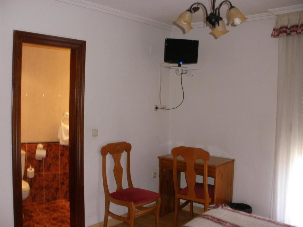 Hostal Virgen Del Villar Laguna de Duero Kamer foto