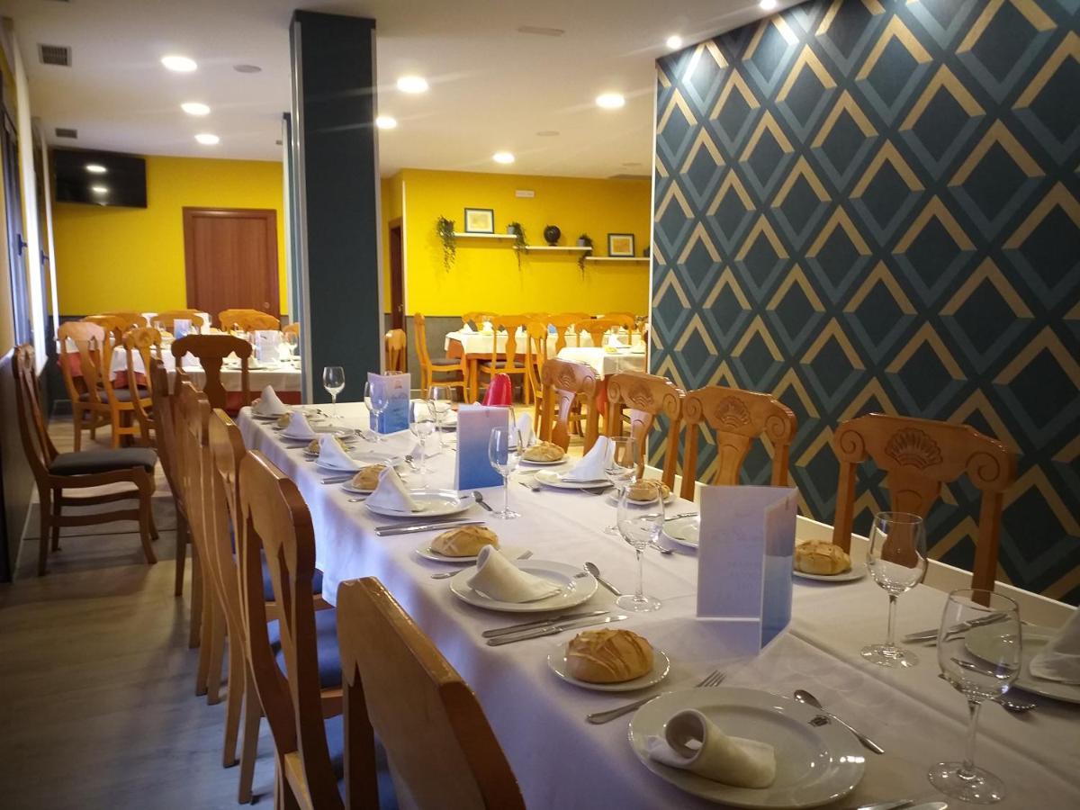 Hostal Virgen Del Villar Laguna de Duero Buitenkant foto